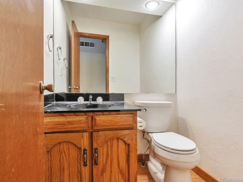 5419 Waco St, Denver CO 80015-2653 exterior