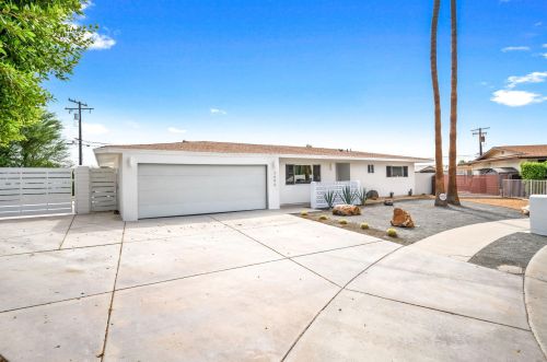 3696 Vivian Cir, Palm Springs, CA 92262-5437