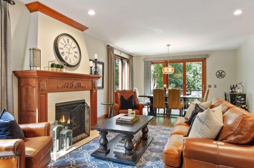 3315 Crestmoor Dr, Saint Paul MN  55125-5006 exterior