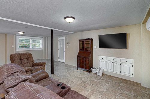 5149 Highway 155, Stockbridge GA  30281-1801 exterior