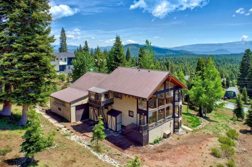 13308 Ski Slope Way, Truckee CA  96161-7005 exterior