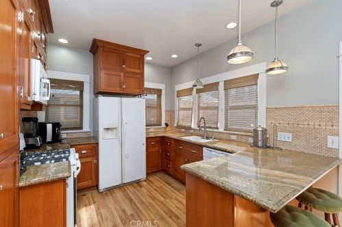 3892 Linwood Pl, Riverside CA  92506-1889 exterior