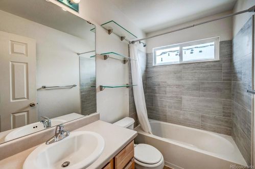 4775 Eaton Park Way, Aurora CO 80016-5818 exterior