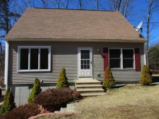11 Wakeman Rd, Belmont, NH 03220-3844