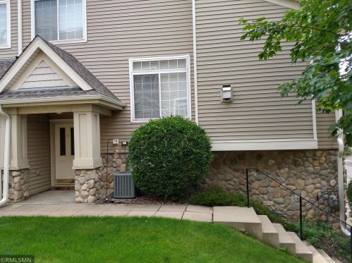 2386 Eagle Trace Ln, Saint Paul MN  55129-4285 exterior