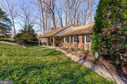 9 Bryn Mawr Pl, Media, PA 19063-5335