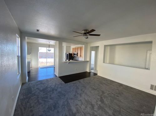 841 Willow Dr, Denver CO  80603-7743 exterior