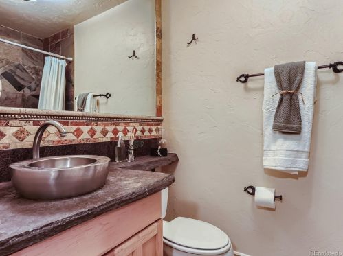 2731 Oakland Cir, Denver CO  80014-3136 exterior