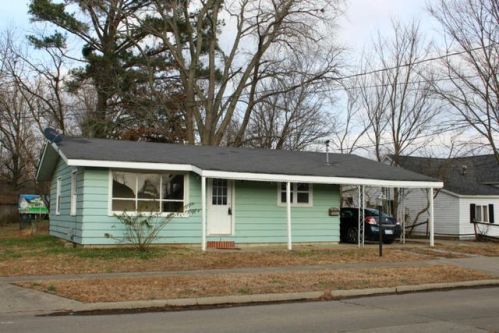 1004 James St, Carterville, IL 62918-1126