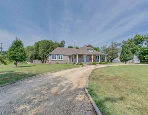 1107 Meridian Rd, Peck, KS 67120-9026
