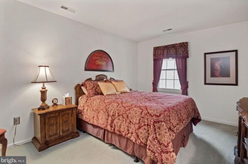 704 Pebble Bch Dr, Silver Spring MD 20904-3576 exterior