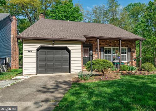 9650 Sandlight Ct, Columbia, MD 21046-2033