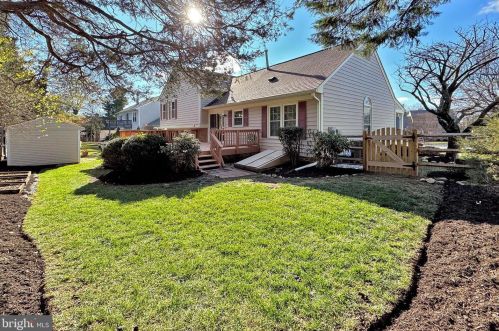 5424 Rilian Ct, Springfield VA  22015-2171 exterior