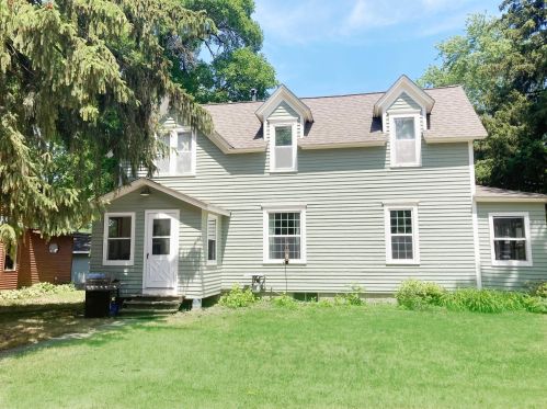 711 2nd St, Dassel, MN 55325-1095