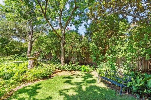 6127 Dilbeck Ln, Dallas TX  75240-5350 exterior