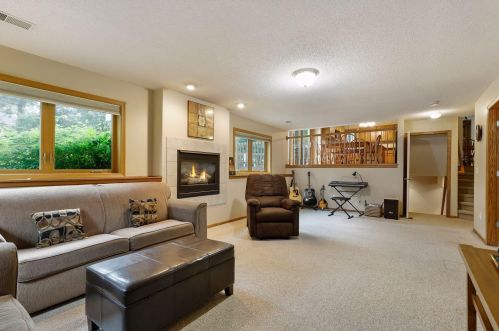 201 Dunbar Way, Saint Paul MN  55115-2815 exterior