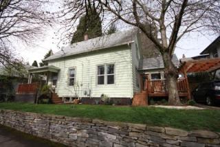 1529 Glenwood St, Portland, OR 97202-5612