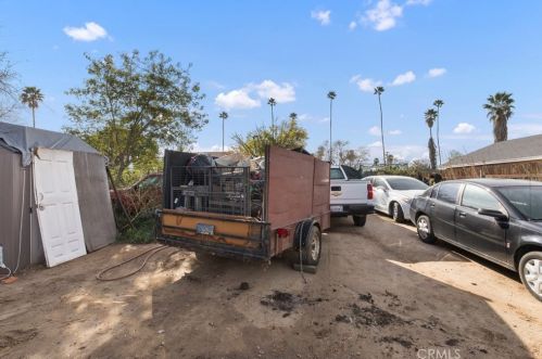 2950 11th St, Riverside CA  92507-4961 exterior