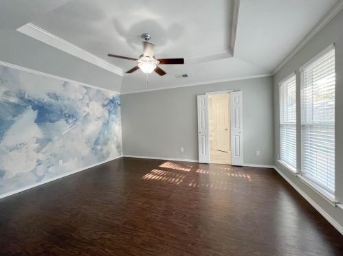 1210 Shawnee Trl, Carrollton TX  75007-6234 exterior