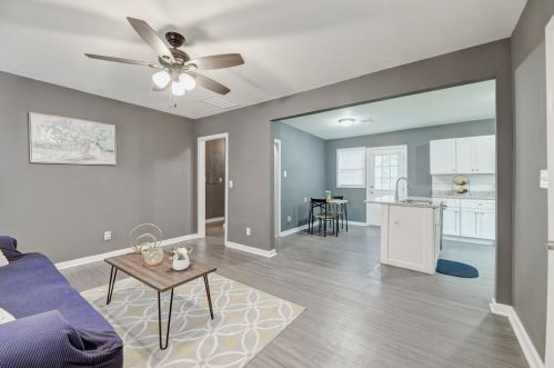 2664 Baker Ridge Dr, Atlanta GA  30318-7223 exterior