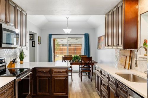 6833 Megan Ln, Fort Worth TX  76182-4442 exterior