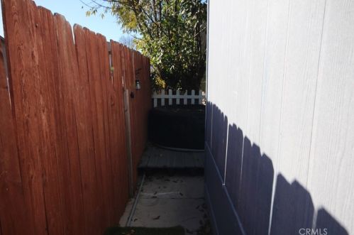 7652 Garfield Ave, Huntington Beach CA  92648-2023 exterior