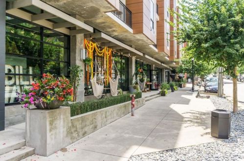 263 Hampton Ter, Atlanta GA  30307-2318 exterior