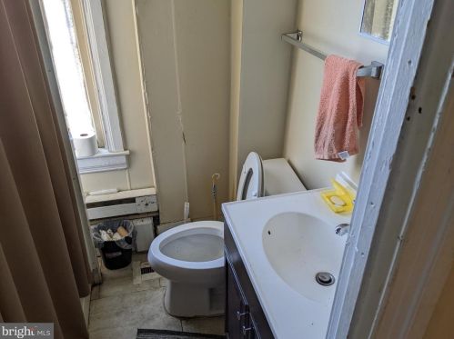 238 King St, York PA 17401-3877 exterior