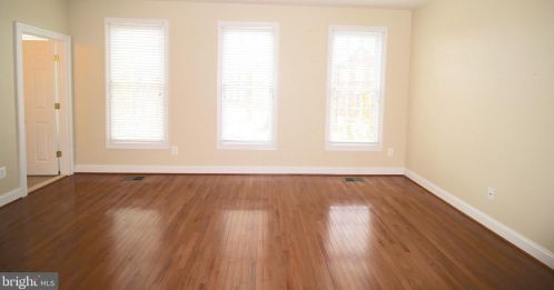 9416 Lakeland Fells Ln, Lorton, VA 22079-5016