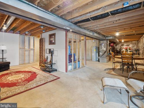 41 Cypress Point Ct, Charles Town WV  25414-3928 exterior