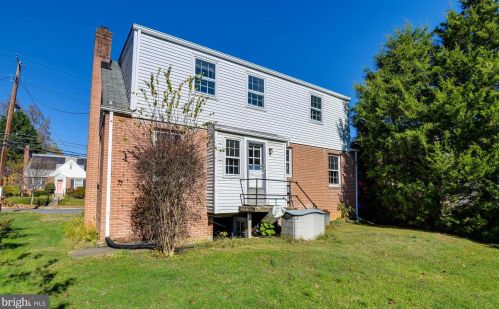 1906 August Dr, Silver Spring MD 20902-4034 exterior