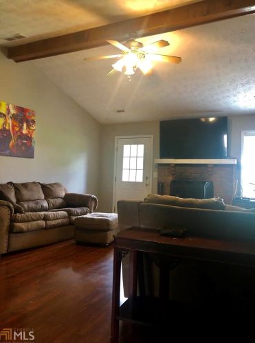 50 Millers Ln, Porterdale, GA 30016-8177
