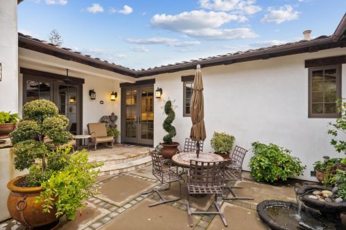 16699 Kennedy Rd, Los Gatos, CA 95032-5627