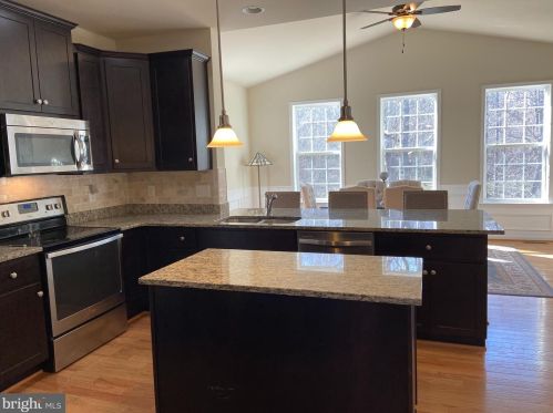 417 Chickamauga Dr, Harpers Ferry WV 25425 exterior