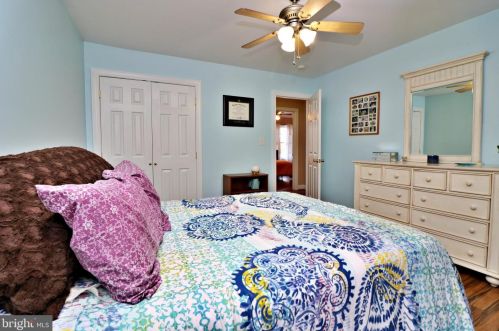 1756 Johnnycake Ln, Harpers Ferry WV 25425-6078 exterior