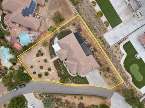 14229 Dove Cyn Dr, Riverside CA  92503-6418 exterior