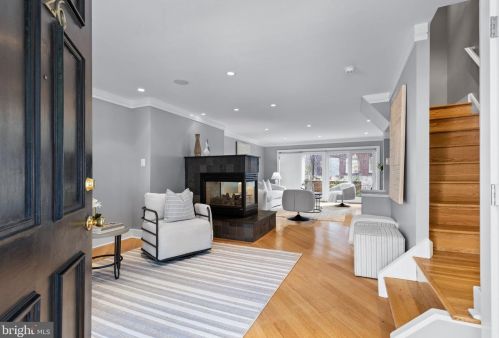 1726 Lombard St, Philadelphia PA  19147-1531 exterior