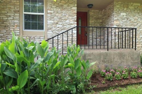 309 Bulian Ln, Austin, TX 78746-5418
