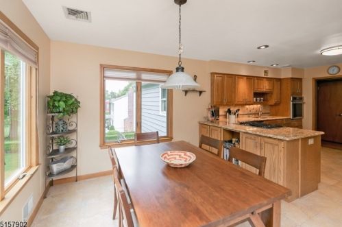 15 Mdw Ln, Hackettstown NJ  07840-4143 exterior