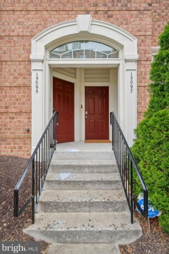 15097 Leicestershire St, Woodbridge VA  22191-6545 exterior