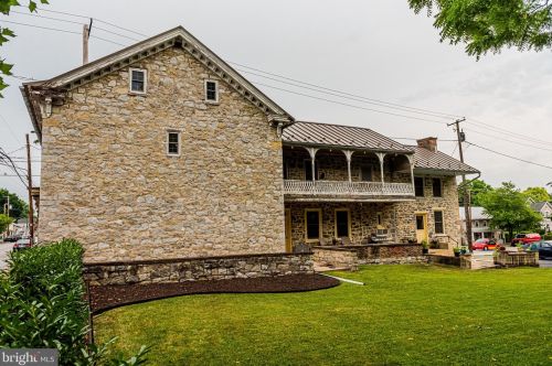 59 East St, Carlisle PA  17013-2505 exterior