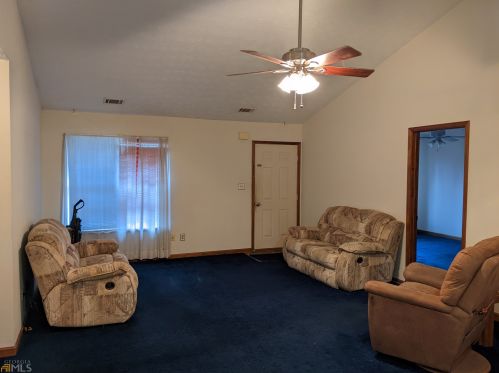 117 Clifford Ct, Stockbridge GA  30281-0030 exterior