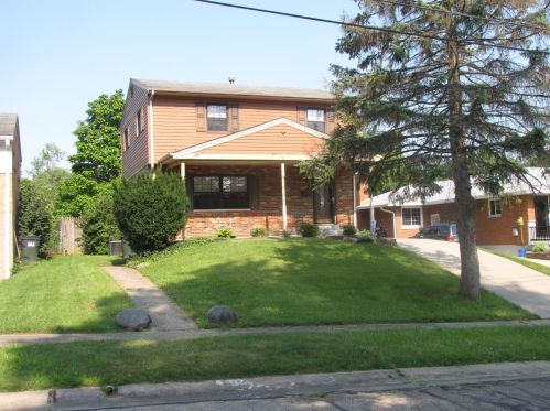 9121 Depalma Dr, Cincinnati, OH 45251-1909