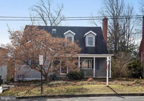 6282 15th Rd, Arlington, VA 22205-1830