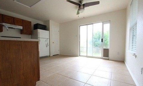 204 Spring Branch Loop, Uhland TX  78640-5365 exterior