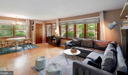 841 Cedar Ave, Tavistock NJ 08033-1011 exterior