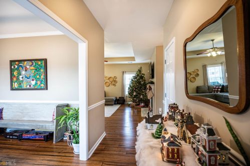 106 Still Water Ct, Lagrange, GA 30241-9514