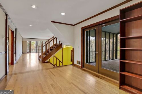 120 Huntcliff Pt, Atlanta GA  30350-1601 exterior