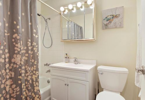 707 Falcon Dr, Arlington Hts IL  60005-4331 exterior