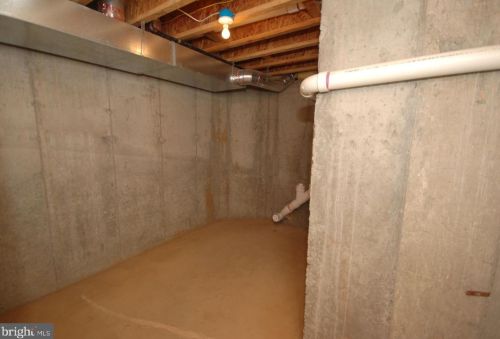 6 Torrey Ln, Princeton NJ 08542-3231 exterior